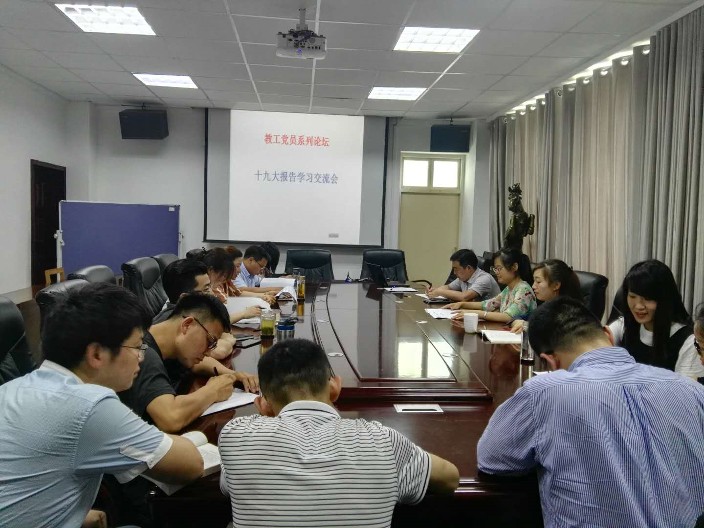 2018060615415373.png blob.png