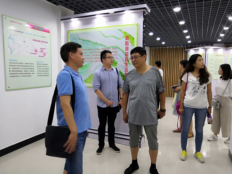 2018083016522513.jpg 考察大别明珠田园旅游综合体项目.jpg